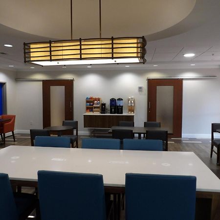 Holiday Inn Express & Suites - Huntsville Airport By Ihg Madison Exteriör bild